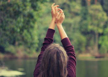 Sydney: 30 Homes Estimated to Have Been Destroyed by Fire