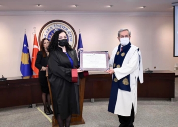 Osmani merr çmimin Doctor Honoris Causa nga Universiteti i Ankarasë