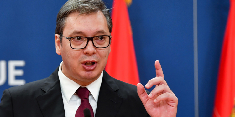 Vuçiq: Do ta dënoja njohjen e Rusisë kur Ukraina t’i dënojë bombardimet e NATO-s në Serbi