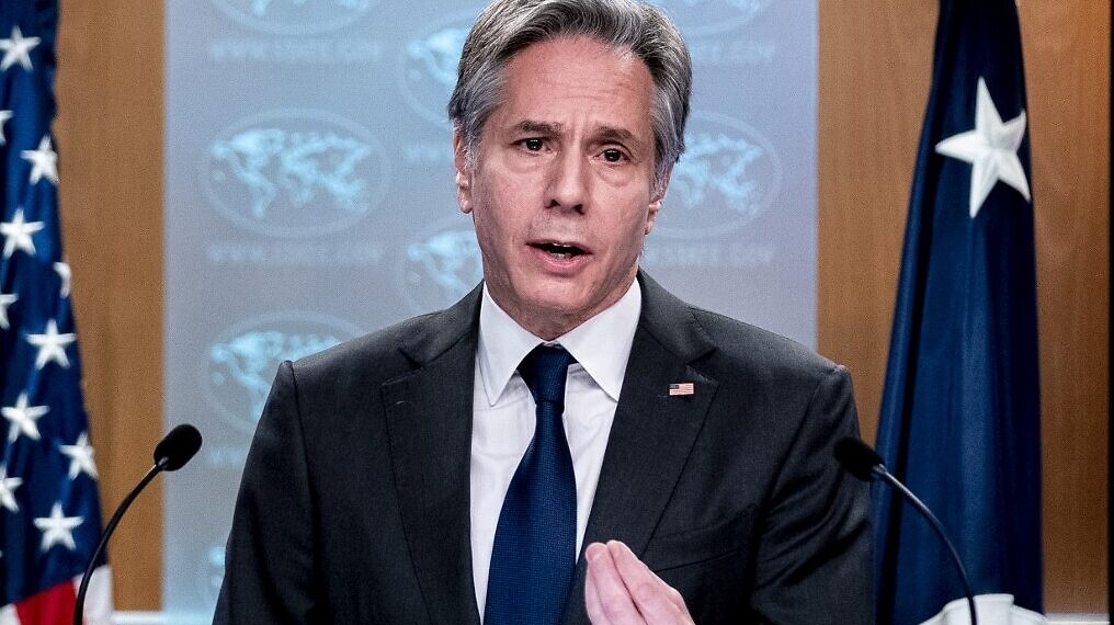 Blinken: Rusia po krijon “provokime false” me bombardimet në Ukrainë