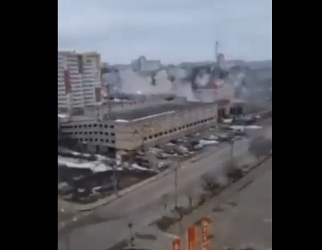 Dhjetra të vrarë e qindra të plagosur nga sulmet me raketa në Kharkiv