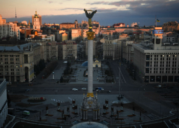 Kievi zgjohet nën paralajmërimet për sulme ajrore
