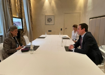 Kurti në takim  me senatoren Ernst: Kosova e përkushtuar për avancimin e bashkëpunimit me Iowa-n