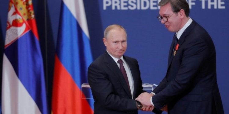 BE i kërkon Serbisë të vendos sanksione ndaj Rusisë