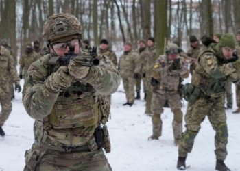 Rusia pretendon se mercenarë nga Kosova janë vendosur në Donbas