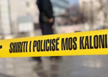 Obiliq: Pas një mosmarrëveshje në gjelltore, i hyn në oborr të shtëpisë dhe e godet me thikë