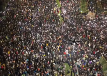 Rusët në gjithë botën i bashkohen protestave kundër luftës së Putin