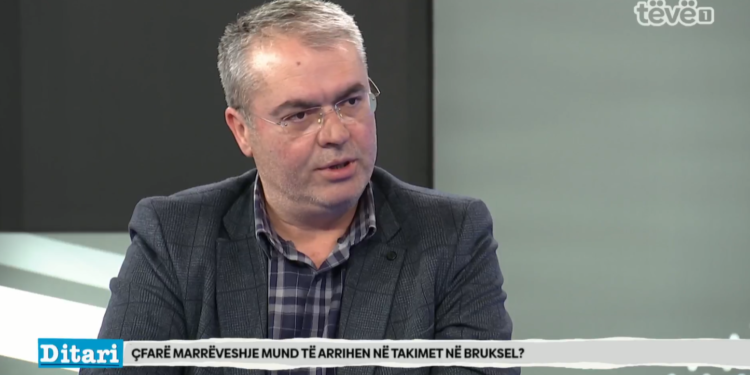 Fetoshi: Moslejimi i mbajtjes së zgjedhjeve serbe në Kosovë ndikon në takimet e ardhshme Kurti – Vuçiq