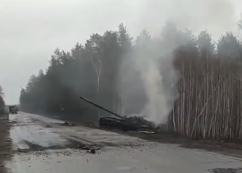 Videoja që po kërkohet të shpërndahet kudo nga Ukraina, në çfarë gjendje sollën tankun rus