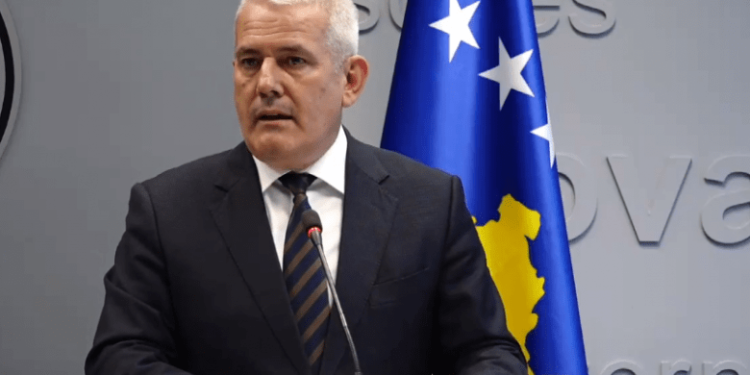 Sveçla përgëzon Policinë e Kosovës për aksionin e sotëm