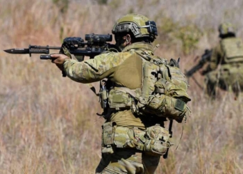 Australia furnizon Ukrainën me armë