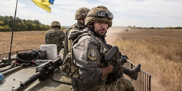 Ukrainën e presin “24 orë kritike” paralajmëron Zelensky