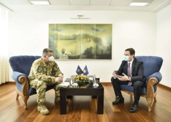Kurti takon komandantin e KFOR-it, flasin për sigurinë në Kosovë