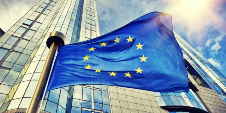 Presion ndaj Serbisë që të jetë “në anën e duhur të historisë”