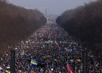 Në Berlin 100 mijë protestues, kundër pushtimit rus në Ukrainë
