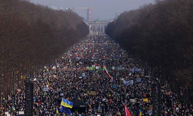 Në Berlin 100 mijë protestues, kundër pushtimit rus në Ukrainë