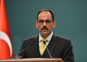 Zyrtari turk bënë thirrje për ndalim të menjëhershëm të sulmeve ruse në Ukrainë