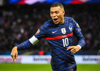 Shteti në këmbë për Mbappe, presidenti i kërkon rinovimin me PSG