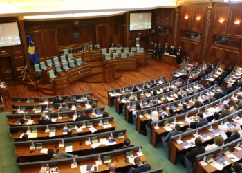 Kuvendi dënon ashpër agresionin ushtarak rus