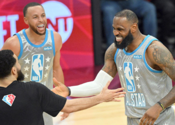 “Team LeBron” fiton ndeshjen e yjeve, Stephen Curry merr çmimin “Kobe Bryant”