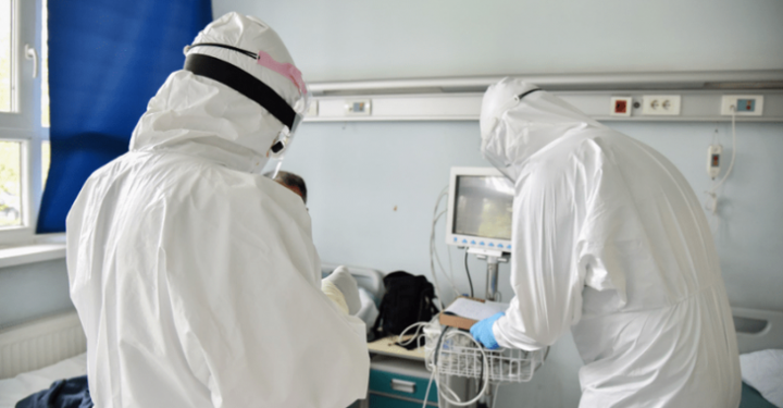 135 pacientë janë duke u trajtuar në klinikat Covid-19 dhe në spitalet rajonale