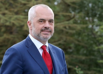 Edi Rama publikon foto epike për zhvillimet në Ukrainë