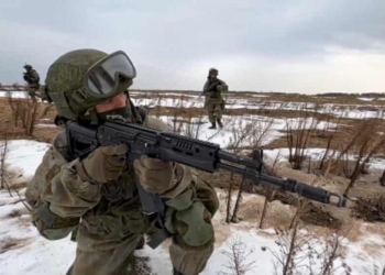 Ushtria ukrainase thotë se po i reziston sulmit rus nga veriu