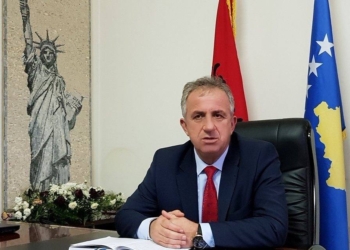 Kryetari i Suharekës e ndan rrogën e muajit shkurt për Fondin për Siguri