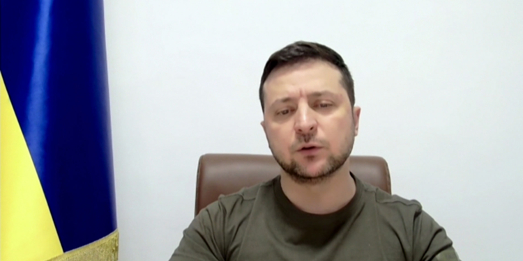 Zelensky: Nuk do të dorëzohemi, do luftojmë për tokën tonë pavarësisht nga kostoja