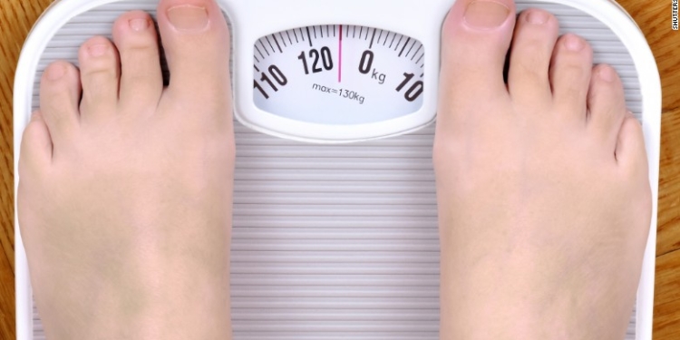 Pesha e tepërt në moshë të mesme rrezik për sëmundje kronike