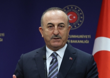 Çavusoglu: Zelensky dhe Putin mund të takohen ende nëse janë të arritshme kushtet për zgjedhjen e konfliktit