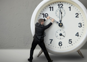 Në këtë datë ndërrohet ora në Kosovë