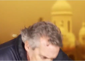 “Ky është shpërthimi më i madh që kam parë ndonjëherë” – Raportimi live i gazetarit në momentin kur goditen disa ndërtesa në Kiev