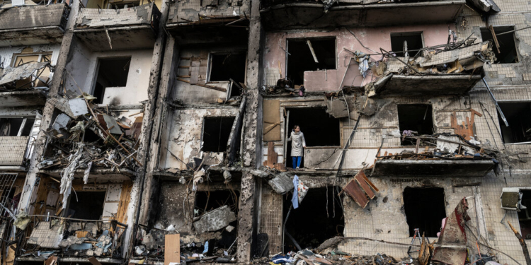 OKB: Mbi 1 mijë viktima civile përfshirë 42 fëmijë të vrarë në Ukrainë