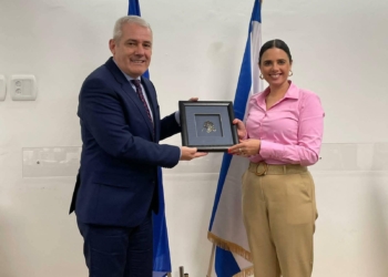 Sveçla me homologen e tij izraelite bisedojnë për thellim të bashkëpunimit në fushën e sigurisë dhe zhvillimit ekonomik