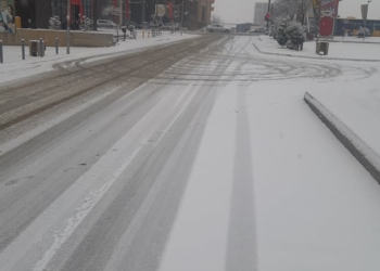 Bora mbulon Kosovën, rrugët në mëngjes të papastruara