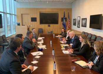 Sveçla në takim me Chriss Landberg – Kosova partnerë i besueshëm për të luftuar terrorizmin