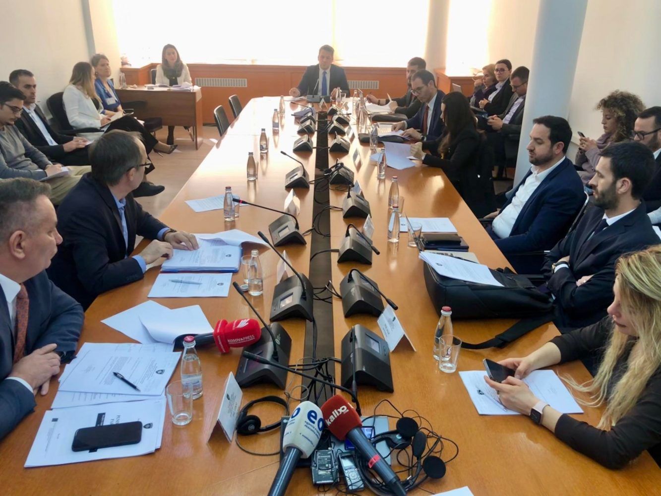 Deputetët e opozitës kritikojnë emrat e kandidatëve për anëtarë të KRPP-së