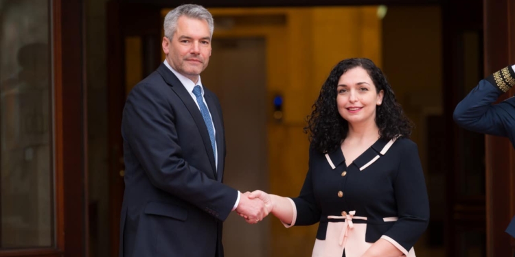 Osmani i kërkon kancelarit austriak mbështetjen për integrimin e Kosovës në strukturat euro-atlantike