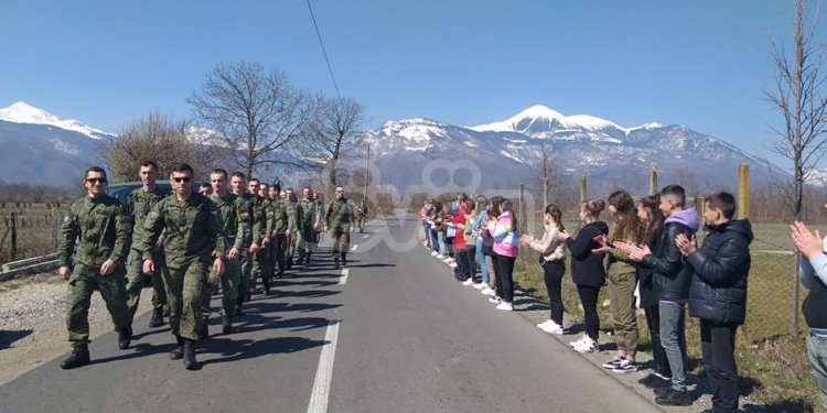 FSK marshon nga Deçani në Gllogjan