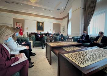 Latifi e Koca diskutojnë për bashkëpunimin Kosovë – Turqi në shëndetësi