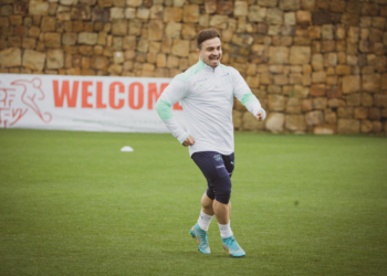 Yakin e kthen XS në XL: “Pikërisht kështu dua ta shoh Shaqirin të luajë”