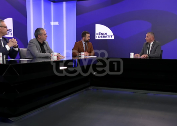 Kamberi: Serbia po i trajton shqiptarët me tendencë të politikës së Millosheviqit