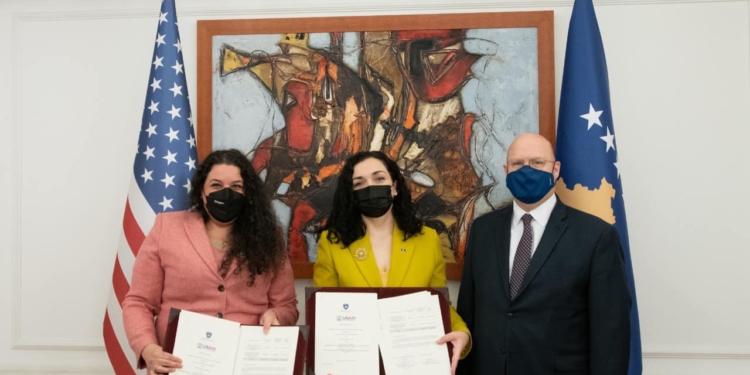 SHBA dhuron edhe 32 milionë dollarë shtesë për Kosovën