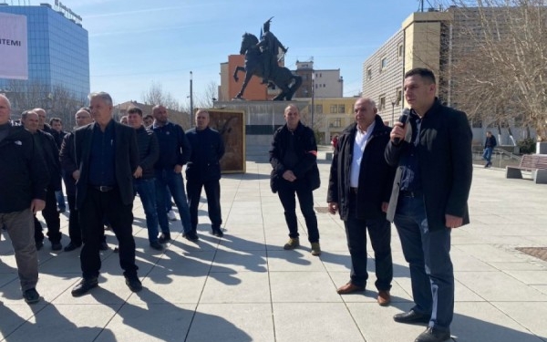 Protestojnë punëtorët e sigurimit fizik në KEK: Synimi ynë është t’i themi jo manipulimeve