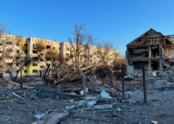 Ukraina rimerr kontrollin e qytetit pranë Kievit