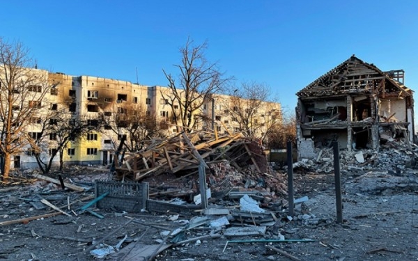 Ukraina rimerr kontrollin e qytetit pranë Kievit