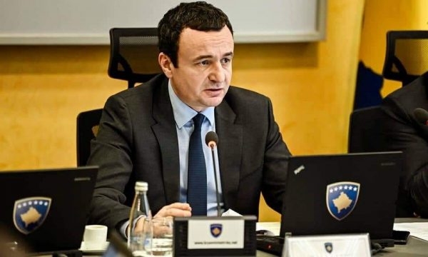 E konfirmon Kurti: Qeveria ka vendosur t’i strehojë 20 gazetarë nga Ukraina