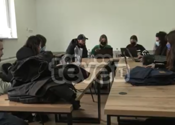 Mungesa e bibliotekës dhe literatura në gjuhën serbe shqetësim për studentët e Fakultetit të Arkitekturës