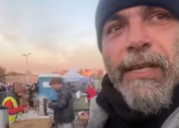 Kameramani Florent Bajrami flet “live” nga kufiri Ukrainë-Poloni për situatën atje